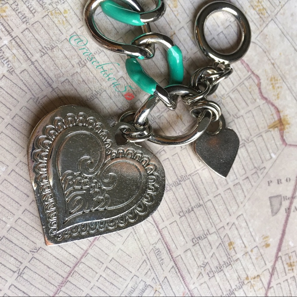 HP✨{HARD ROCK COUTURE} Pavé Heart Toggle Bracelet - Picture 4 of 5